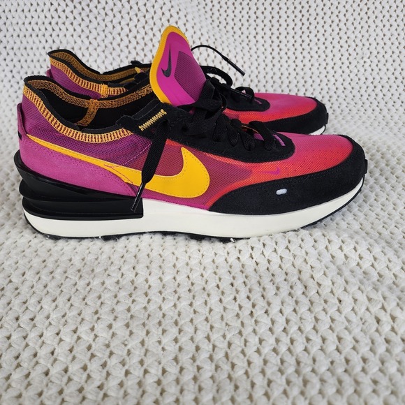 Nike Waffle One Women's Size 8 Active Fuchsia University Gold DC2533-600 - Picture 8 of 13